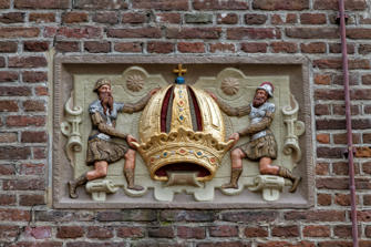 002-Holland.jpg